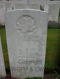 Etaples Military Cemetery - Kemp, Russel George